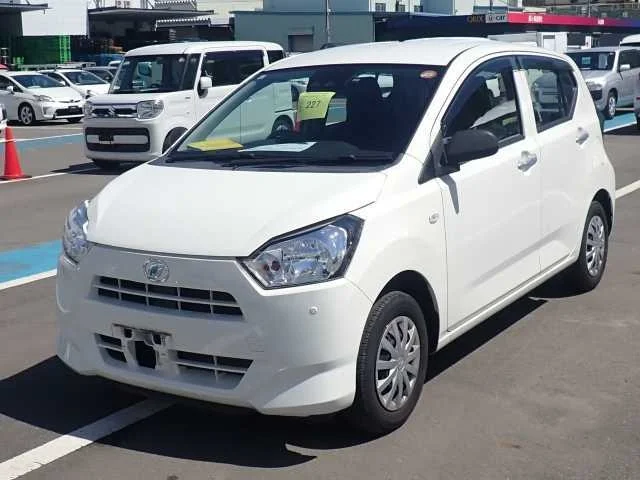 Daihatsu Mira e:S LA350S 2021